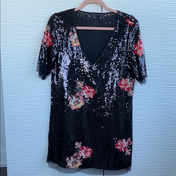 Open to negotiations no less than $80 on offers🤍 - Picture 13 of 14